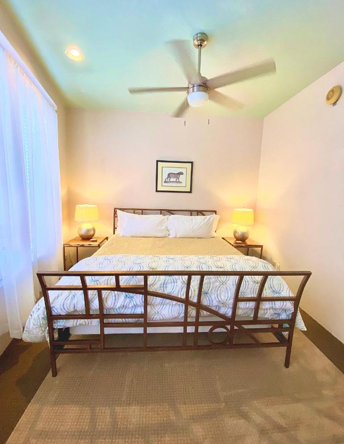 Bisbee Brownstone Suites Bagian luar foto